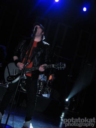 Image: fall-out-boy-hey-...572847189-bebdf9.jpg