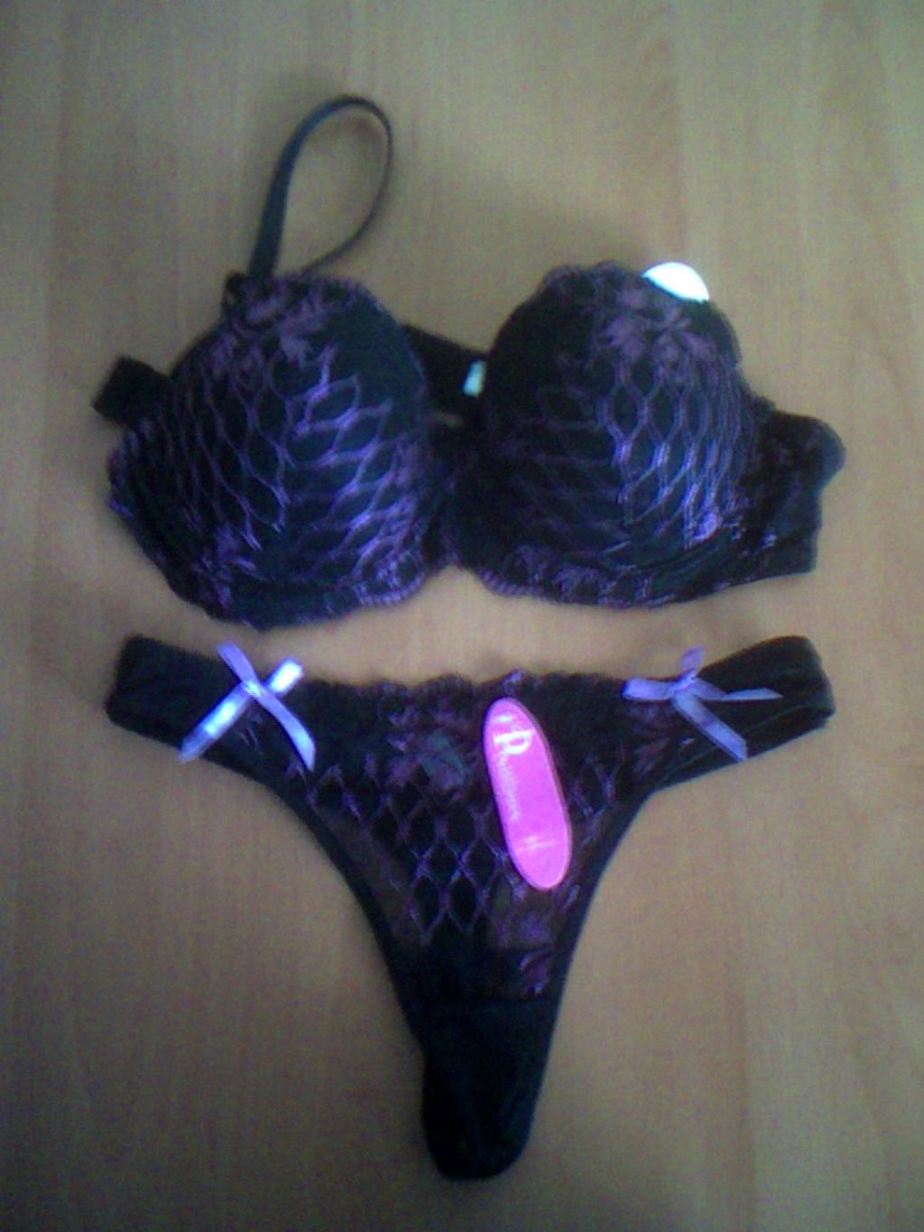 Image: lingerie-036-4b8d58.jpg